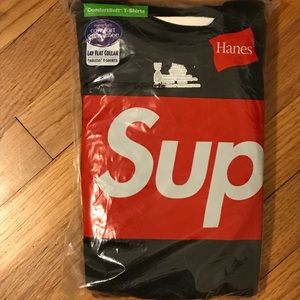 Supreme X Hanes Tagless Tees - Large blk (3 tees)